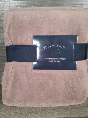 New North Point Supreme Plush Throw 50 x 60 Beige